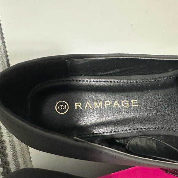 Women’s Rampage Black Pointed Toe Flats - Picture 5 of 5